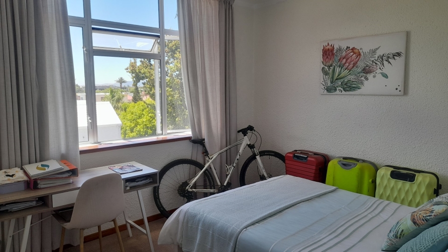 2 Bedroom Property for Sale in Kenilworth Western Cape